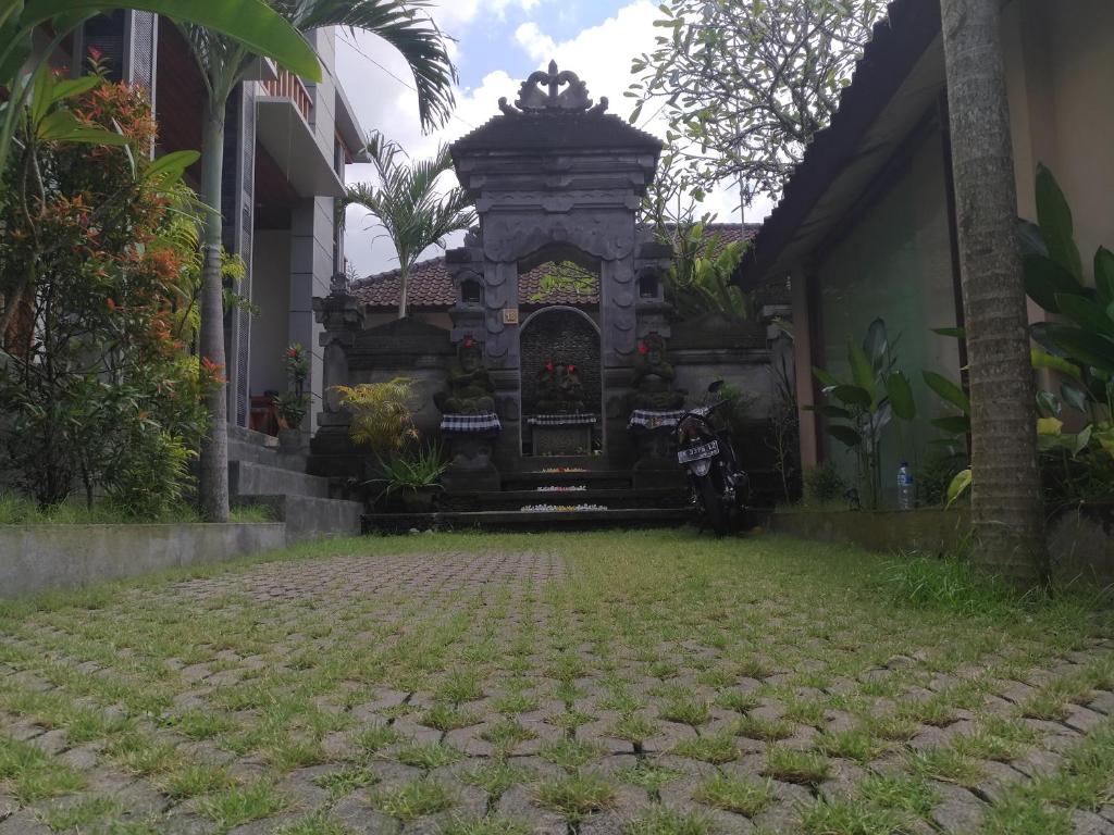 Zahrada ubytování Mekenyem House Ubud