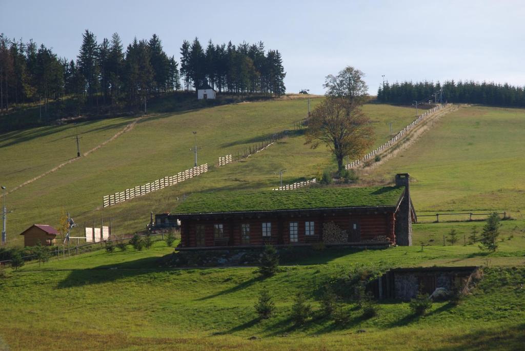 Příroda nedaleko prázdninového areálu