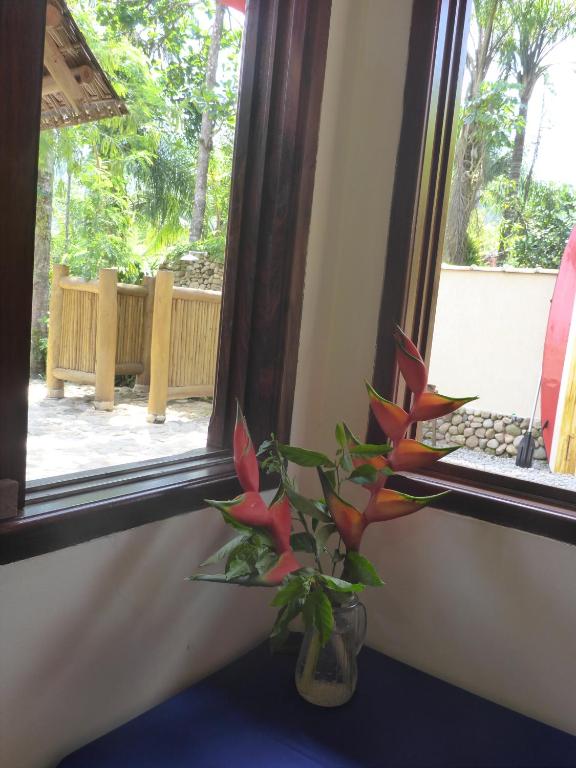  Mandacaru Chalés e Suítes Itamambuca