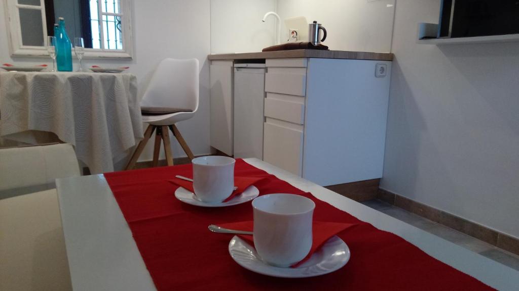 Príslušenstvo na prípravu kávy alebo čaju v ubytovaní Gravina Comfort