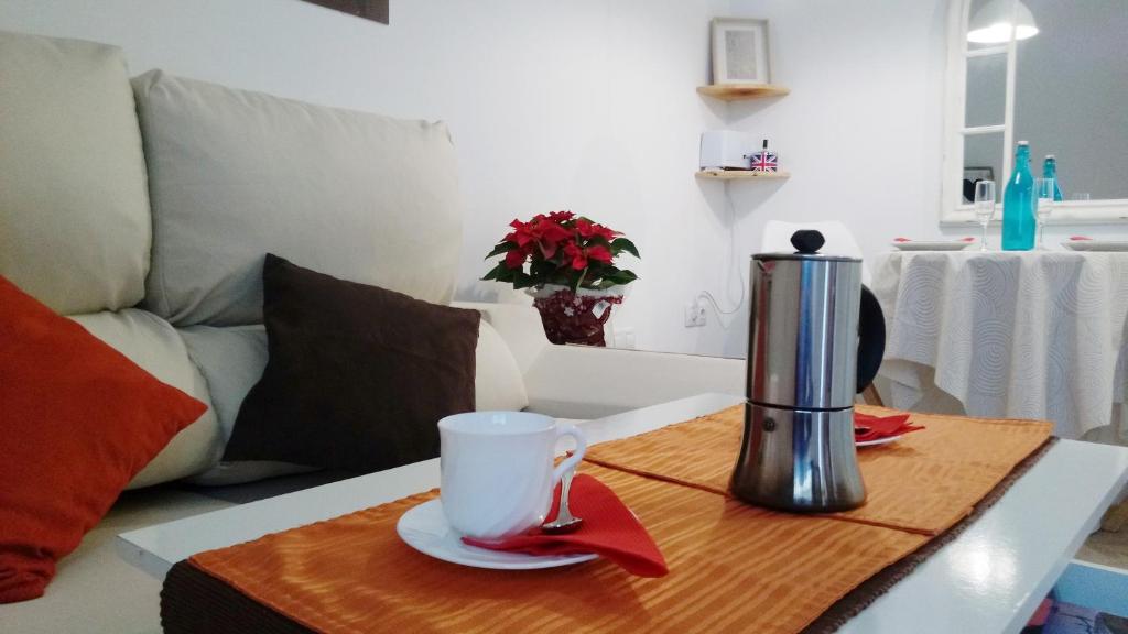 Príslušenstvo na prípravu kávy alebo čaju v ubytovaní Gravina Comfort