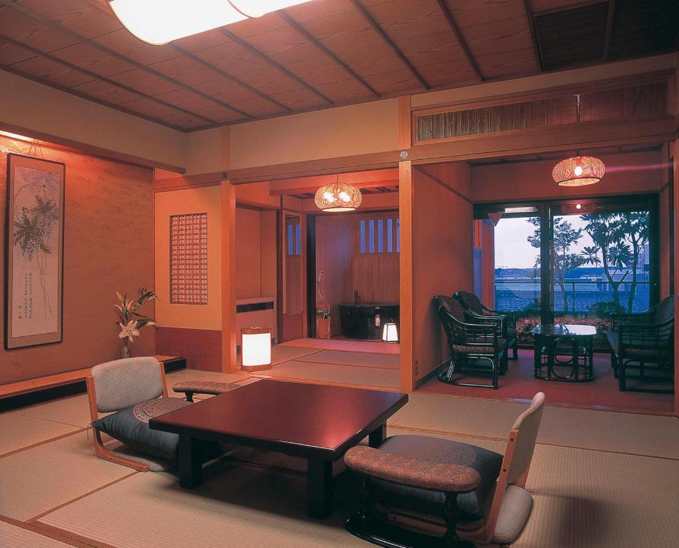 Posezení v ubytování Yamashiro Onsen Yuzankaku