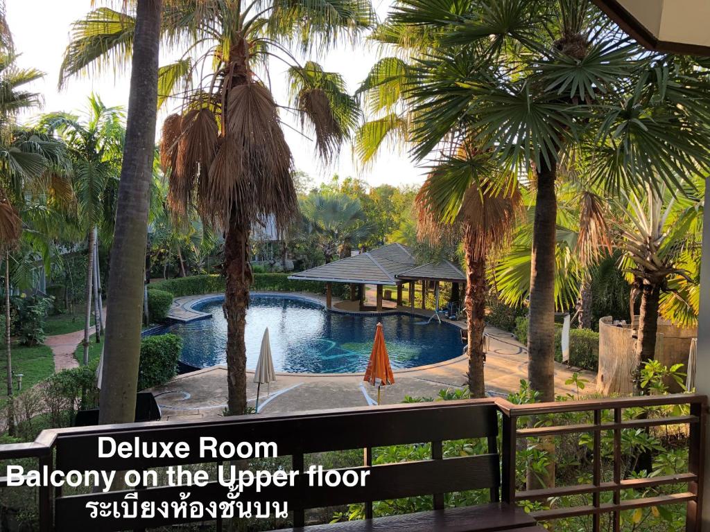 Bazén v ubytování Taman Resort nebo v jeho okolí