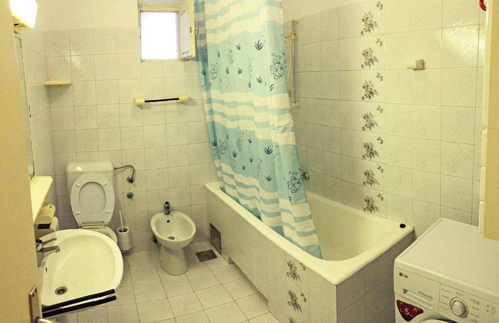 Koupelna v ubytování Apartmani Tomica