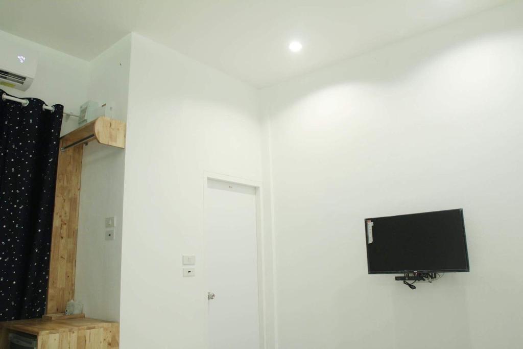 TV a/nebo společenská místnost v ubytování SB Inn