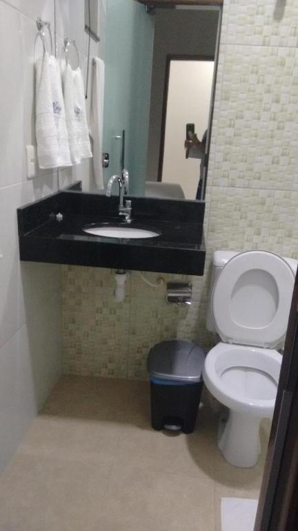 Koupelna v ubytování O Neves Hotel