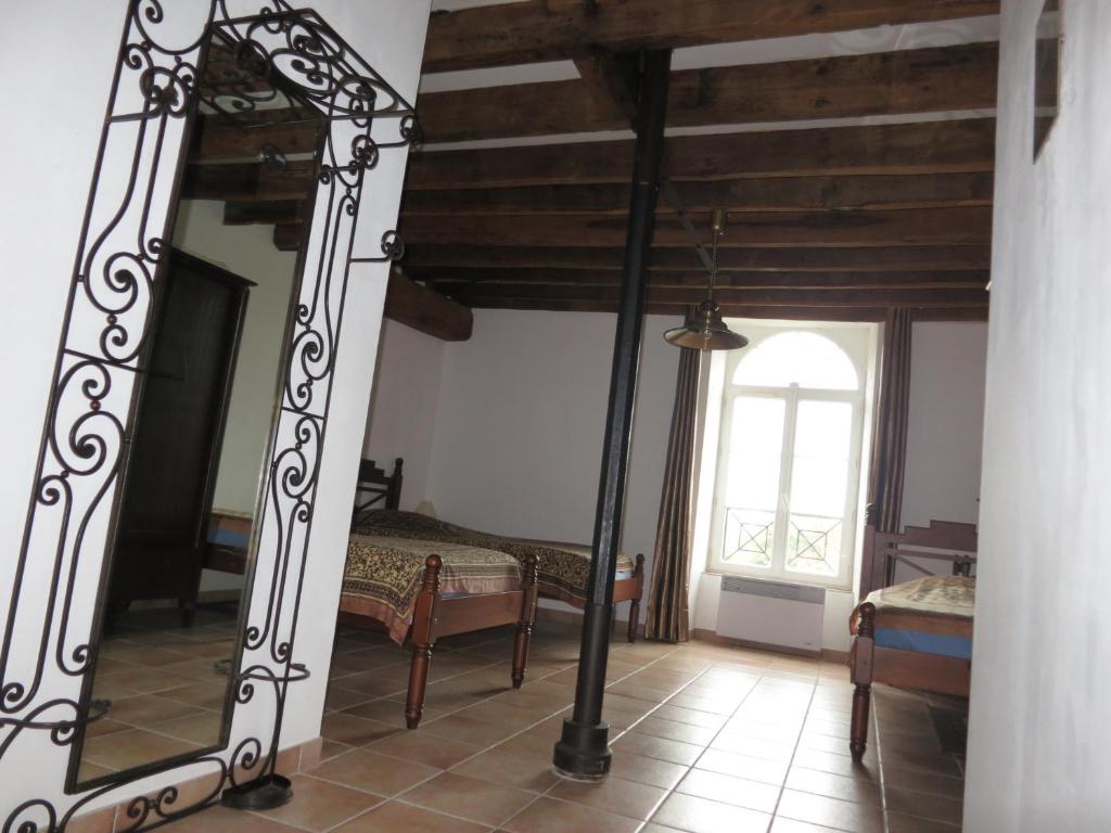 Chambres d'hôtes du Moulin de la Chaussee - Comfort Triple Room With Shower