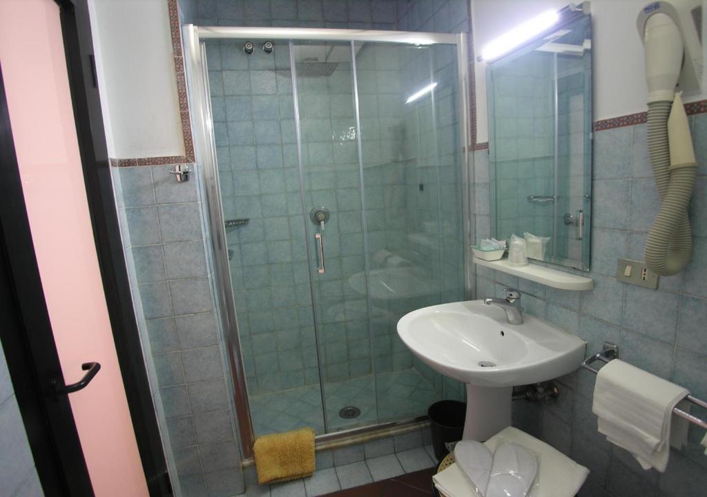 Hotel Toledo - Resim 12