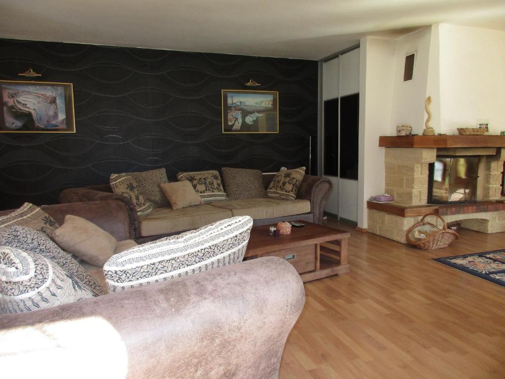 A seating area at Villa Cechy