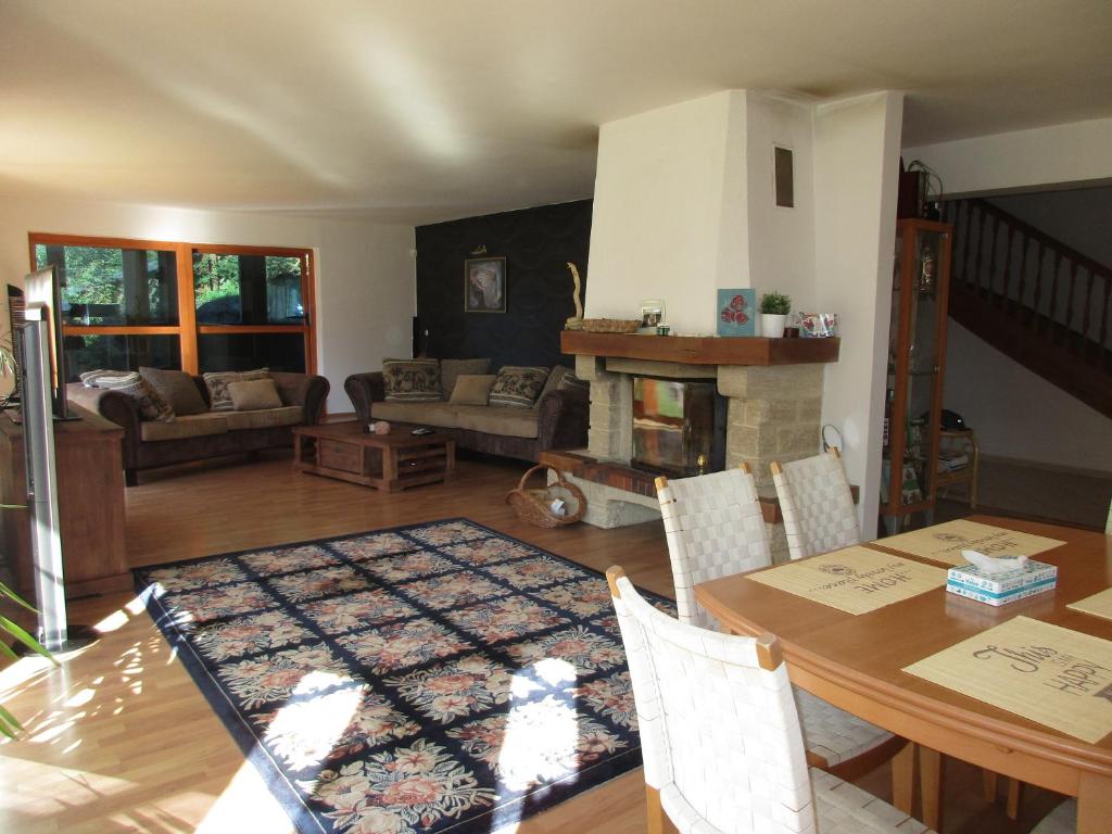 A seating area at Villa Cechy