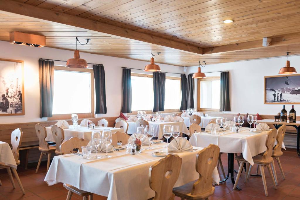 Restoran või mõni muu söögikoht majutusasutuses Berghaus Diavolezza