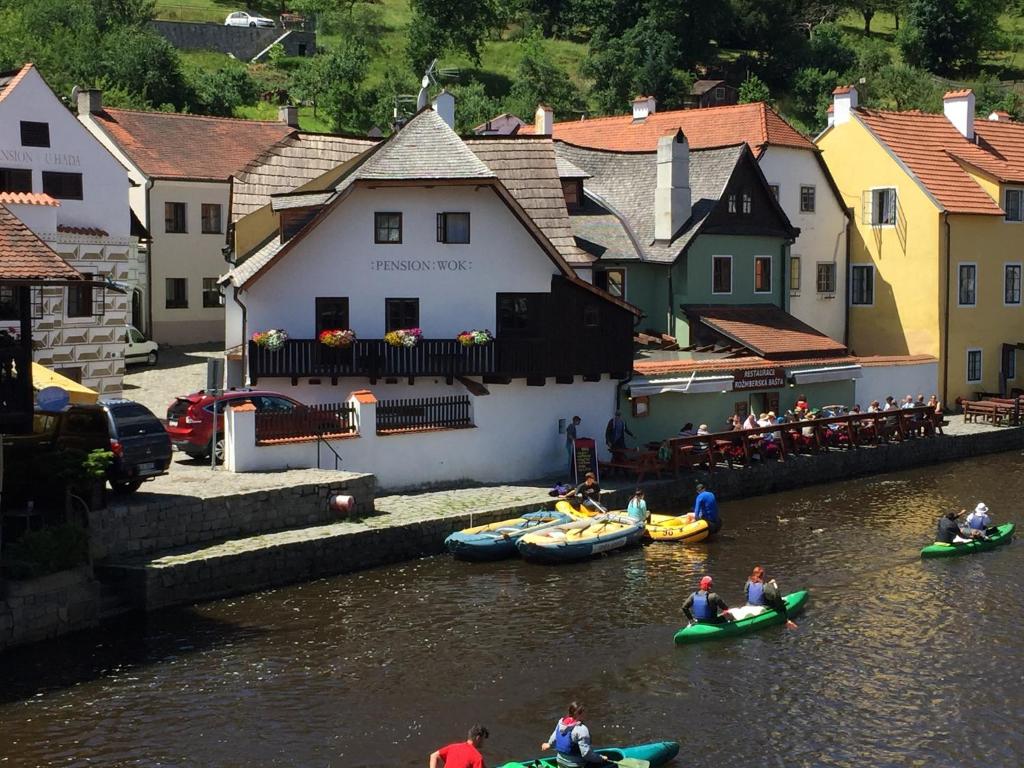 Výhled na řeku, která protéká v blízkosti penzionu