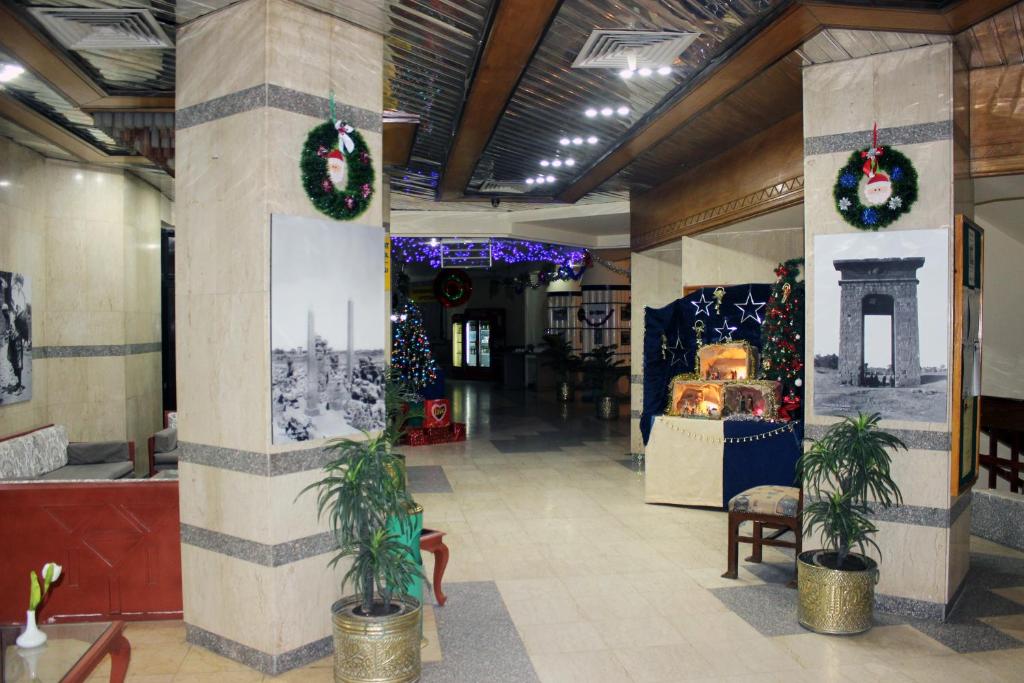 Vstupní hala nebo recepce v ubytování Gaddis Hotel, Suites and Apartments