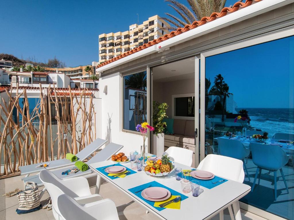 Balkón alebo terasa v ubytovaní Bungalow Playa del Aguila II over the sea
