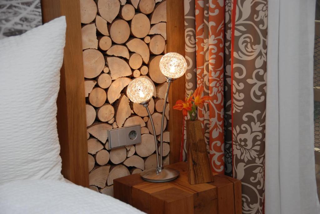 Postel nebo postele na pokoji v ubytování Hotel Speicher