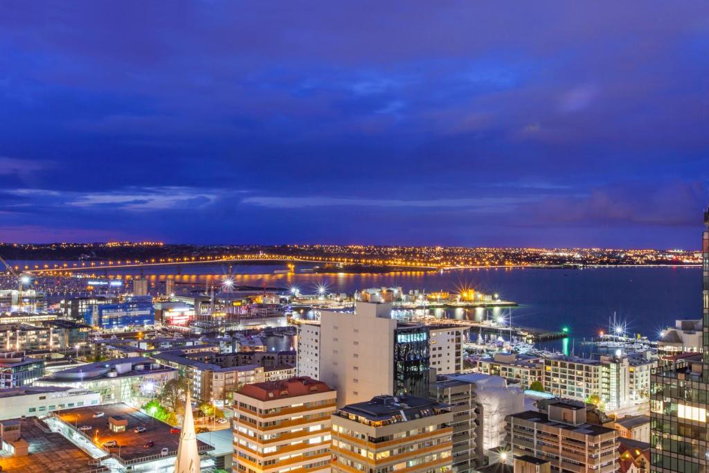 Nespecifikovaný výhled na destinaci Auckland nebo výhled na město při pohledu z aparthotelu
