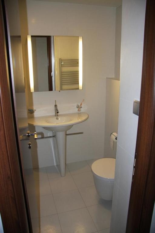 Koupelna v ubytování Art Hotel Podebrady