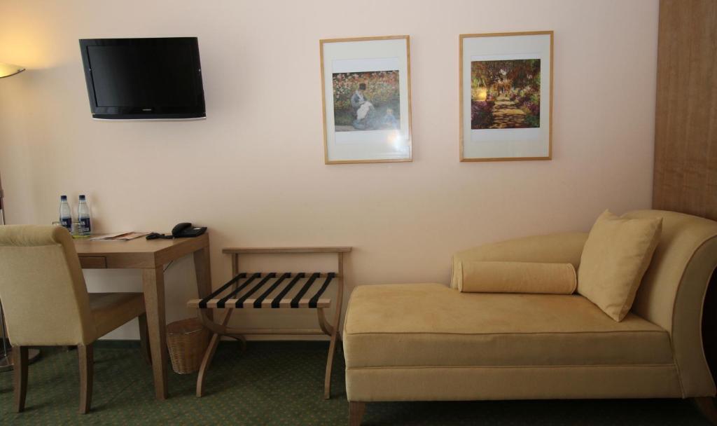 Posezení v ubytování Lindemann Hotel