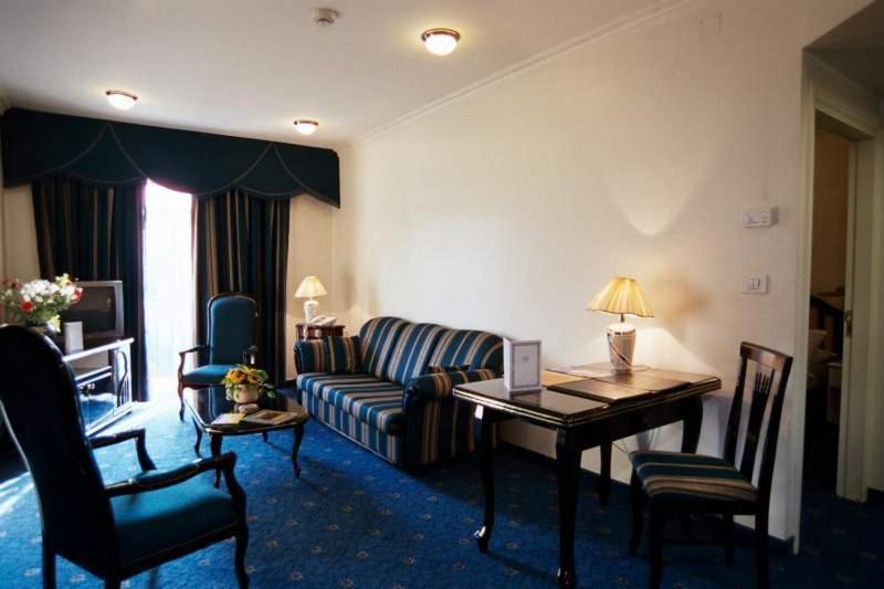 Posezení v ubytování Addar Hotel