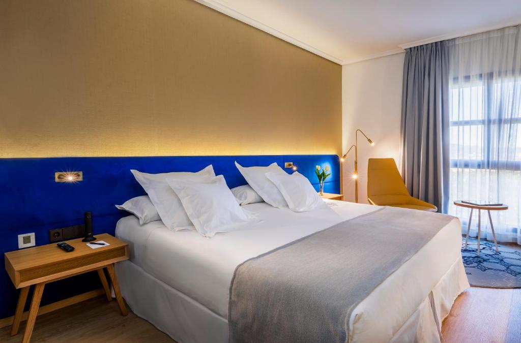 Barceló Cáceres V Centenario - 2