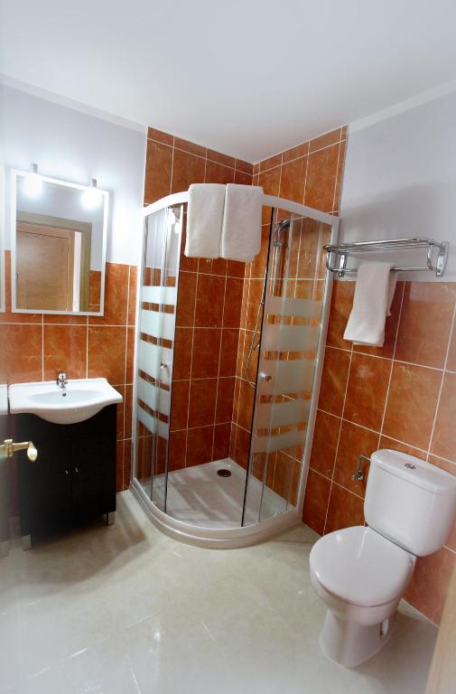 Koupelna v ubytování Apartamentos Fermín