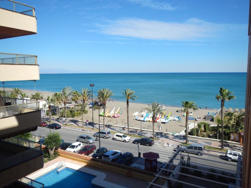 A general sea view or a sea view taken from Az apartmant