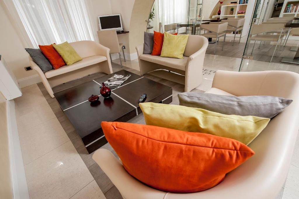 Posezení v ubytování Demetra Hotel