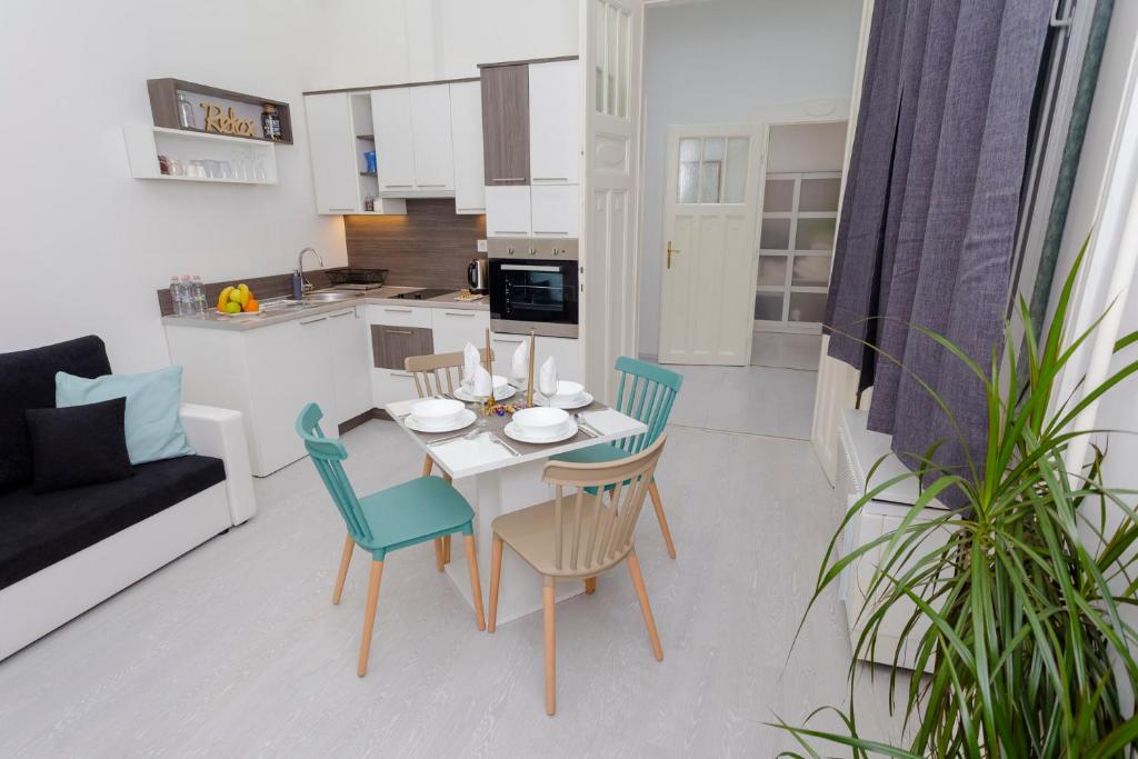 Boutique Residence Jokai - Apartment in the city center 1066 Budapest, 1066 Budapest, Jókai utca 12 kép - 1