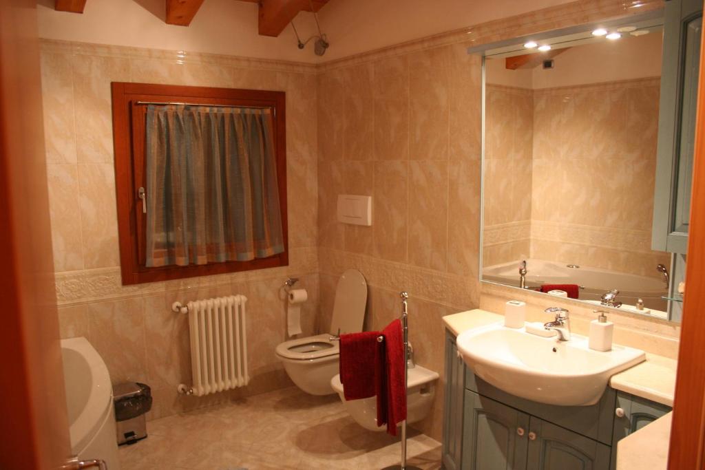 VillaRosa - Chambre Simple Avec Salle De Bains Commune