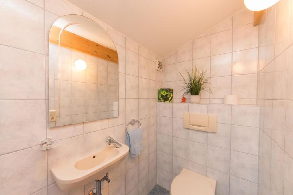 Kúpeľňa v ubytovaní Ferienhaus Hohenwarter