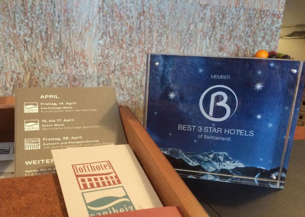 Certifikát, hodnocení, plakát nebo jiný dokument vystavený v ubytování lofthotel Walensee