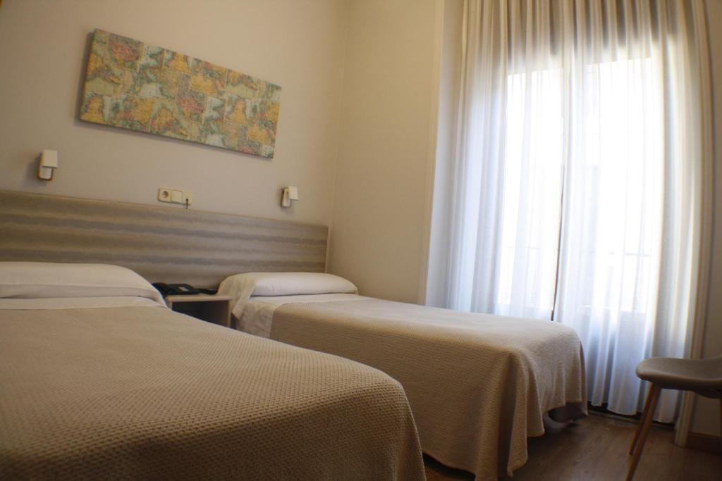 Hostal Santa Cruz - 7