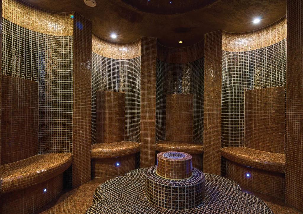 Koupelna v ubytování Hotel Gino Wellness Rabath