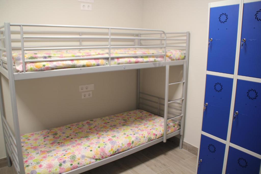 Poschodová posteľ alebo postele v izbe v ubytovaní Albergue Logroño Centro