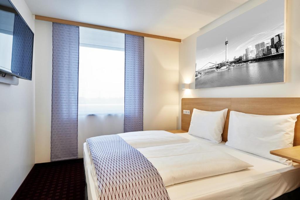 McDreams Hotel Düsseldorf-City - Resim 13