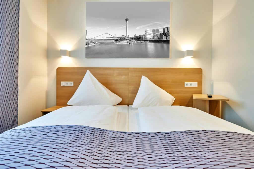 McDreams Hotel Düsseldorf-City - Resim 7