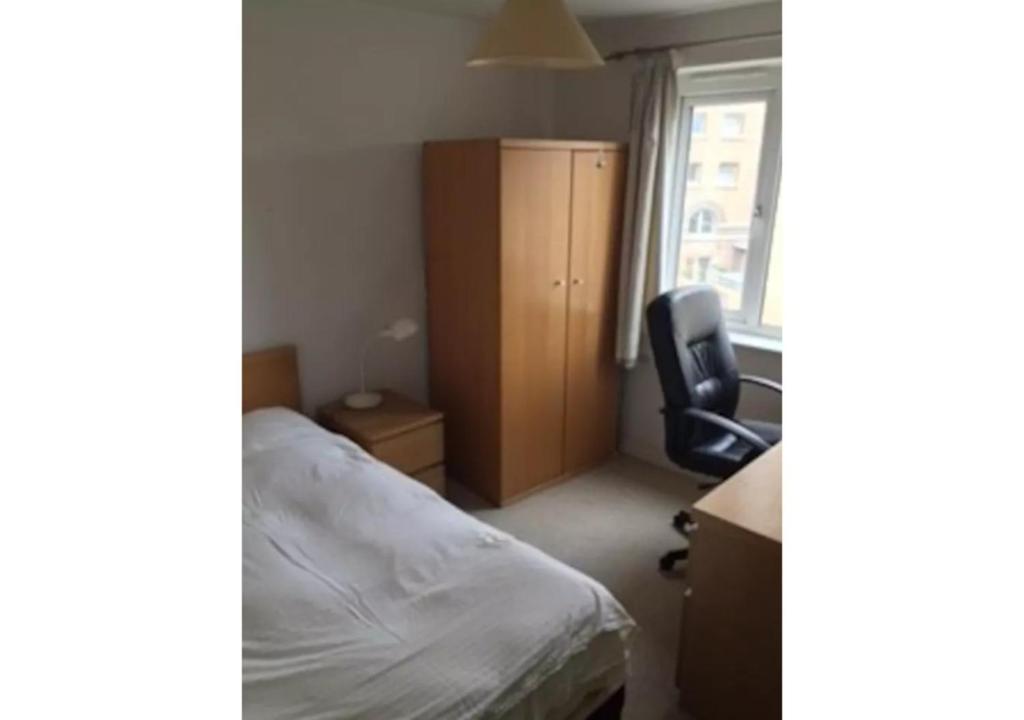 1 Double-Bed WHITECHAPEL-SK