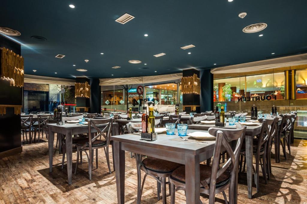 Restaurace v ubytování Exe Prisma