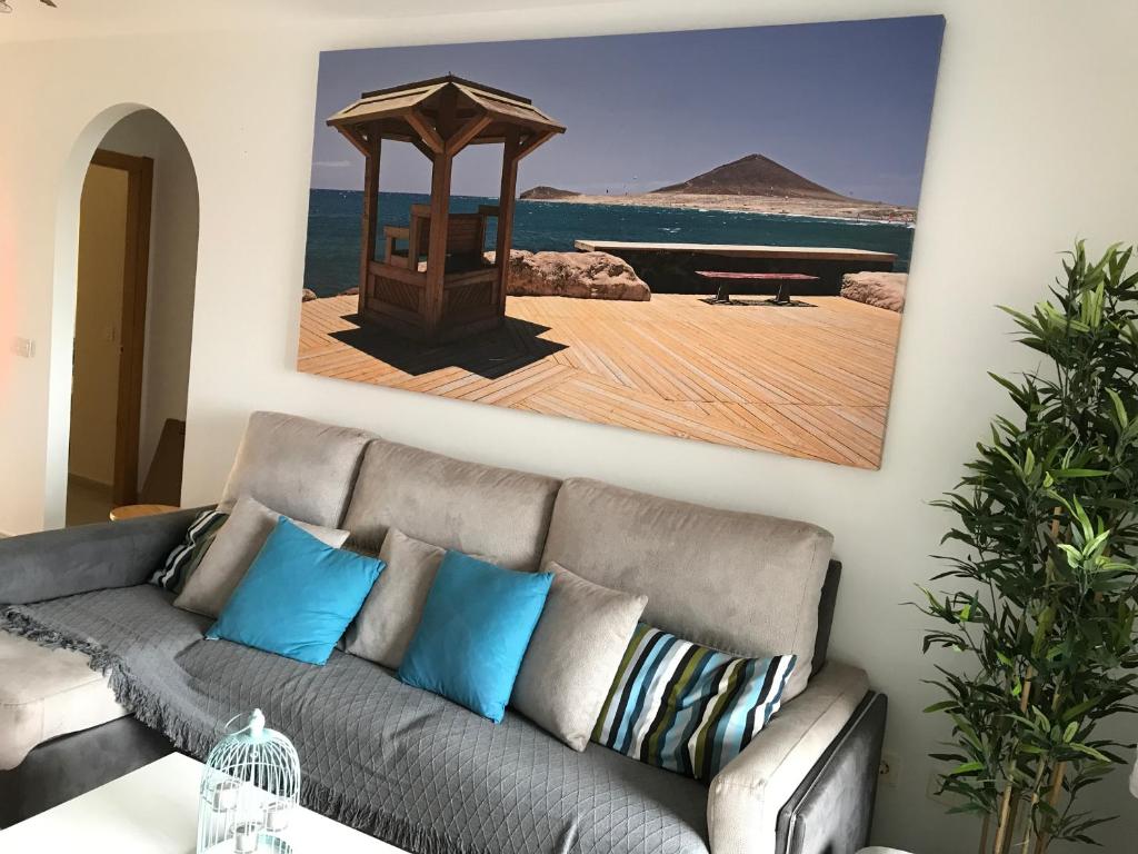 A seating area at Maria Perla Medano