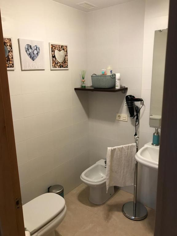 A bathroom at Maria Perla Medano