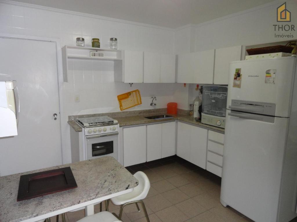 Apartamento 3 dorms para 7 pessoas Guarujá- Praia da Enseada
