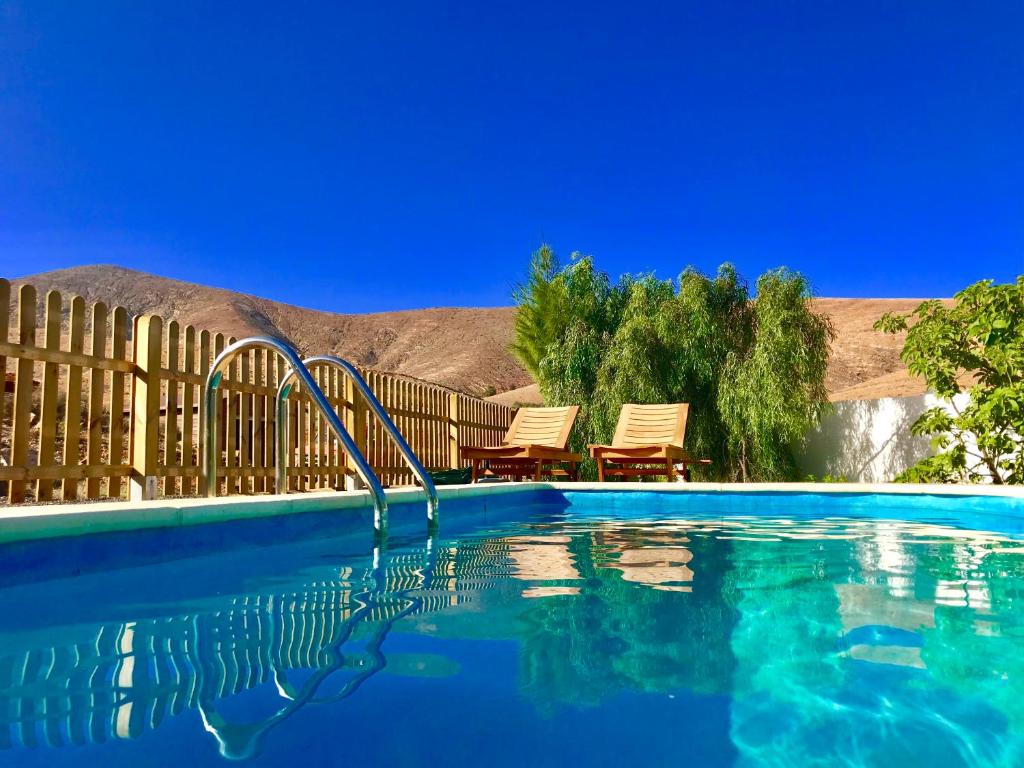 The swimming pool at or close to Villa Margarita