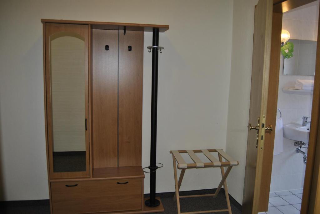 
Family Room (4 Adults)
