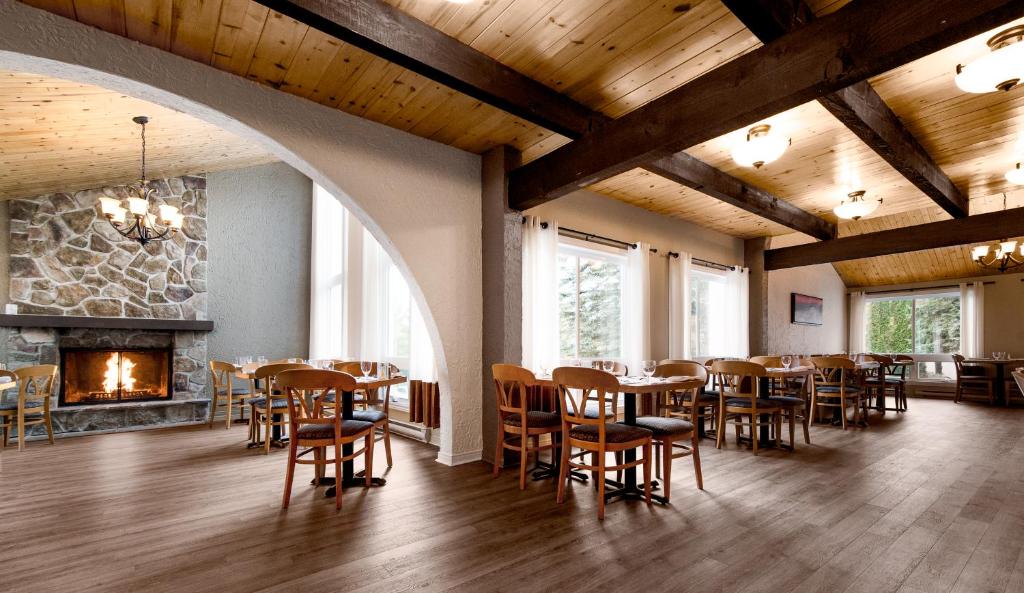 Posezení v ubytování Hôtel Chéribourg