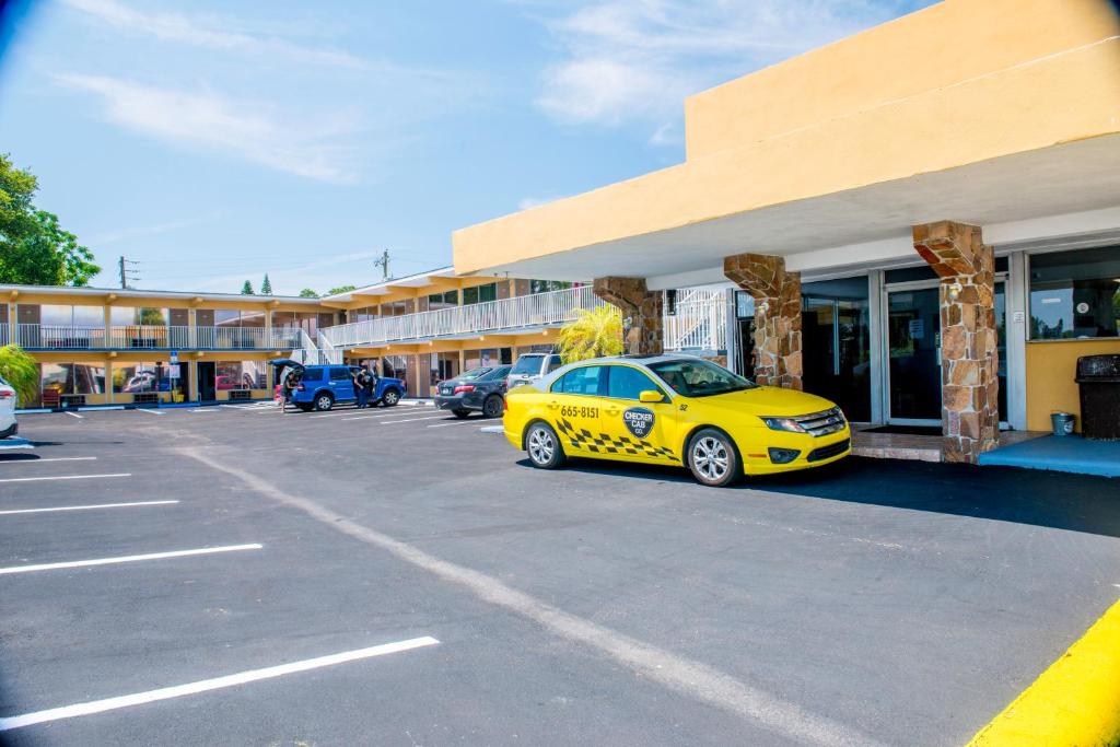 Lakeview Motel photo