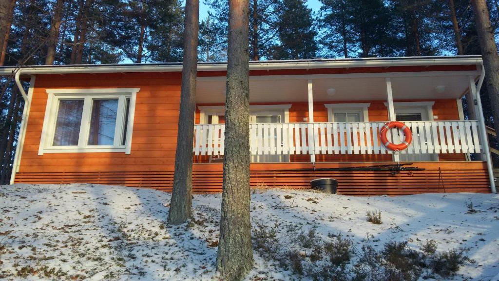 Fotografie z fotogalerie ubytování Kultajärvi Holiday Home v destinaci Rastinniemi