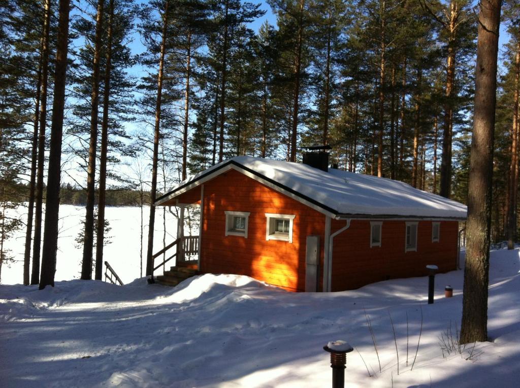 Fotografie z fotogalerie ubytování Kultajärvi Holiday Home v destinaci Rastinniemi