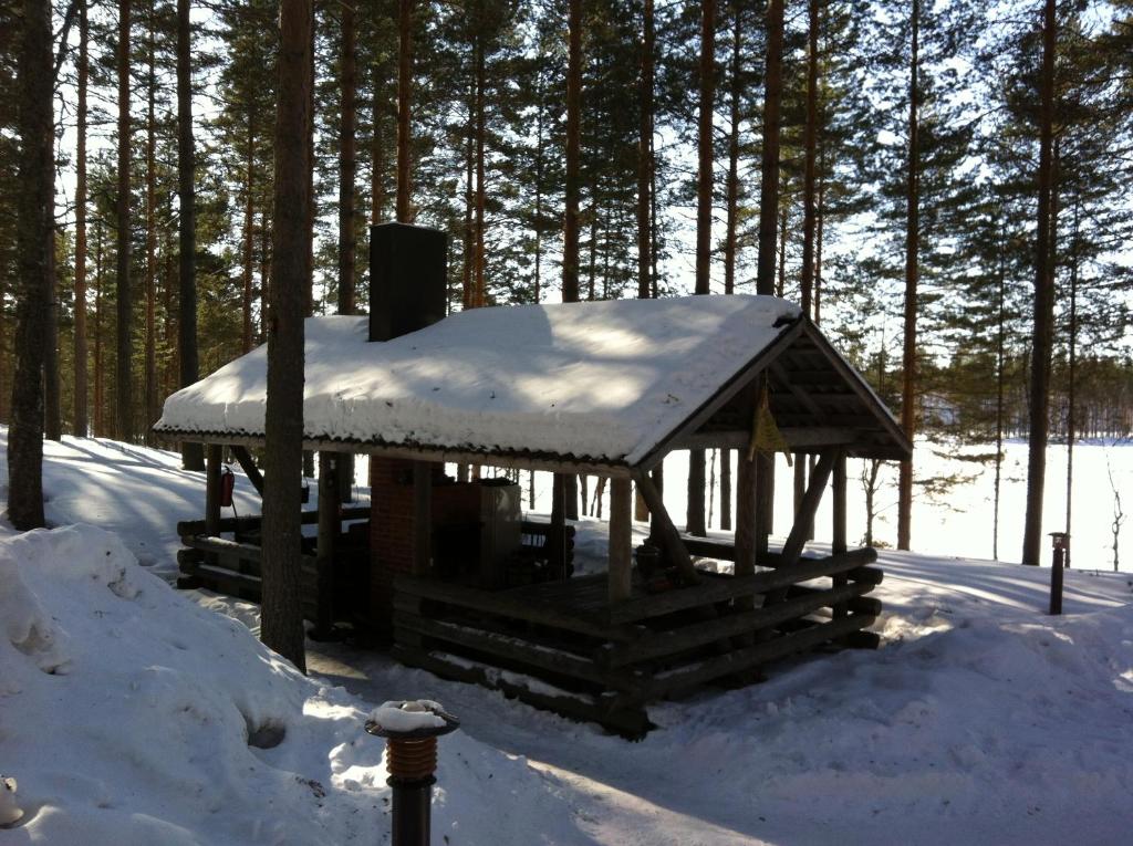 Fotografie z fotogalerie ubytování Kultajärvi Holiday Home v destinaci Rastinniemi