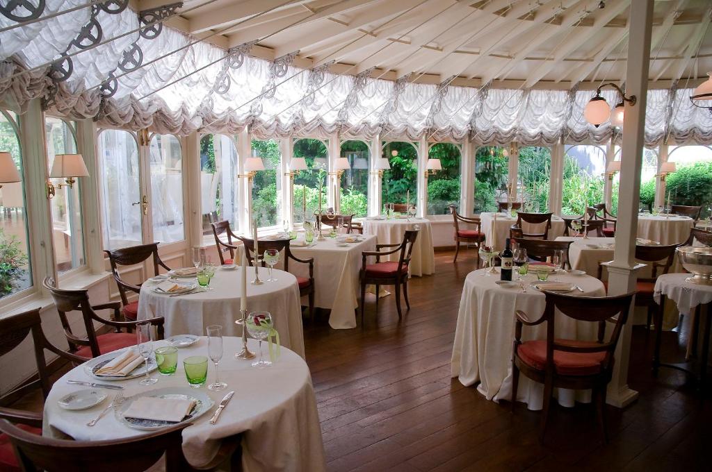 Restaurace v ubytování Resort Dei Limoni