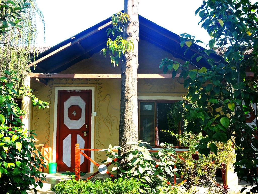 Bardia Wildlife Resort - Salle Double Ou Jumelle De Luxe Supérieure